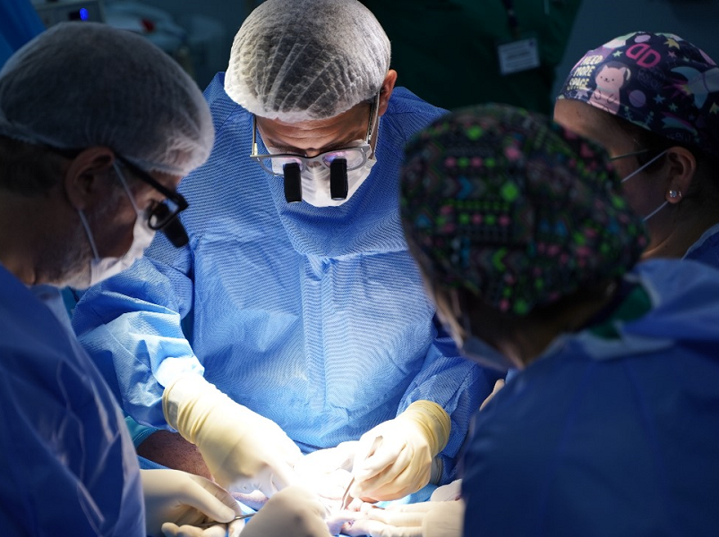 Socios AMCA operaron a 17 pacientes en Hospital base de Linares